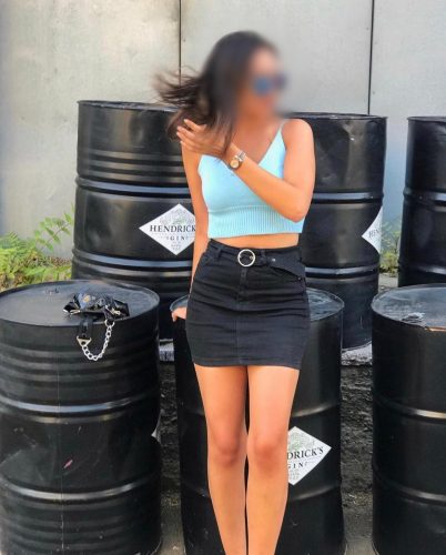 Atakent'in Büyüleyici Escort Bayanı ile Özel Anlar