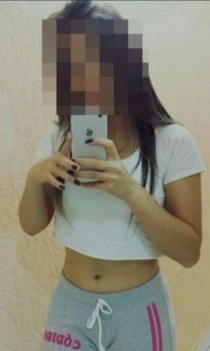 Baştan çıkaran deneyimli escort Emine