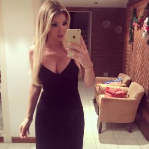 Eşsiz evinde buluşan escort Ilter