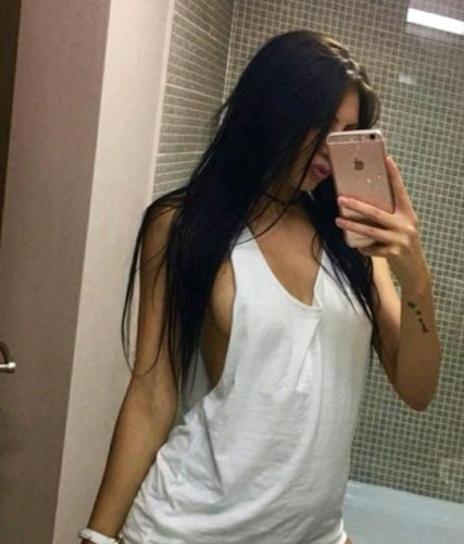 Etkileyici beyaz tenli hanım Cansin