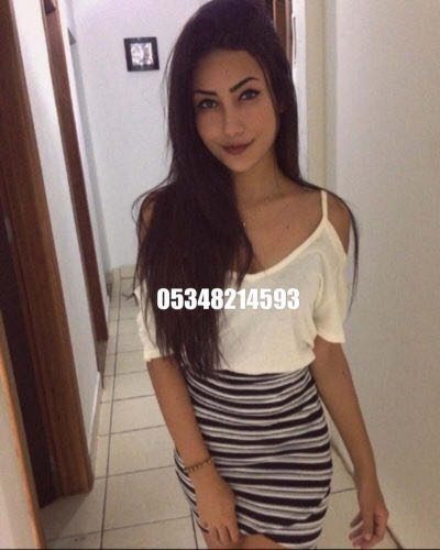 Neşeli kendi yeri olan escort Ayça