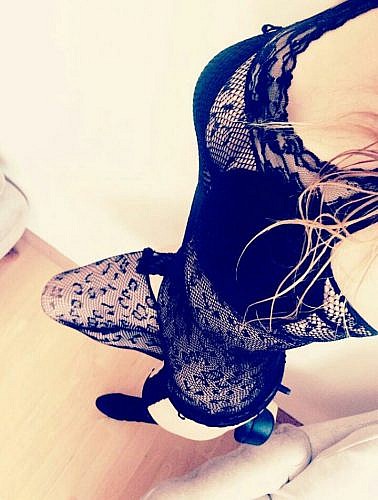 Samsun Dolgun Göğüslu Escort Neşe