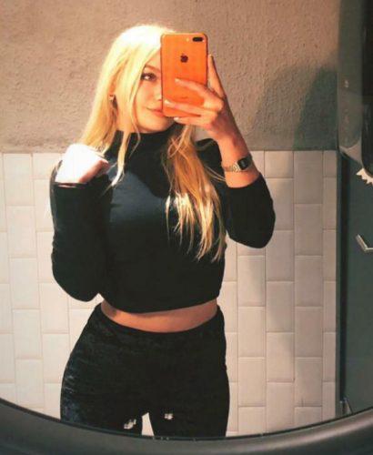Seçkin buğday tenli eskort Fidan