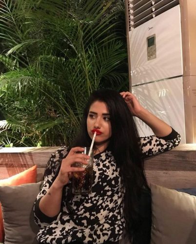 Terme Escort Bayanları: Baş Döndüren Güzelliği ve Eşsiz Performansıyla Hazır Bekliyo