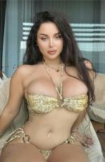 YENİ DOİMSUZ BOMBA TANİA